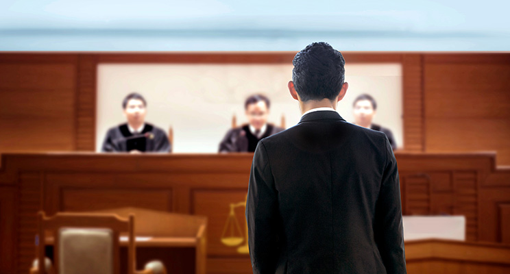 Derecho, la carrera para la defensa y justicia social