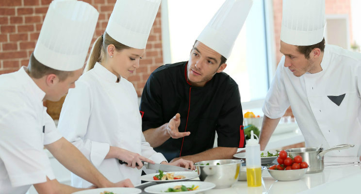 UNEA-7-razones-por-las-que-te-conviene-estudiar-gastronomia